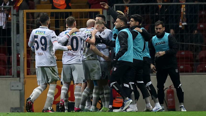 Başakşehir Galatasaray’ı Eleyerek Yarı Finale Çıktı