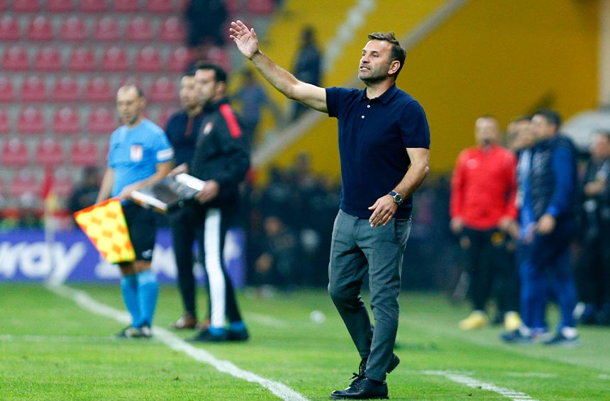 Galatasaray Yeni Antrenörünü Açıkladı