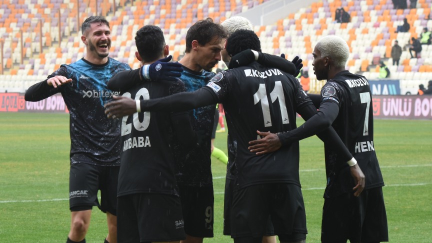 Adana Demirspor Malatya'da Sivasspor'u Yendi