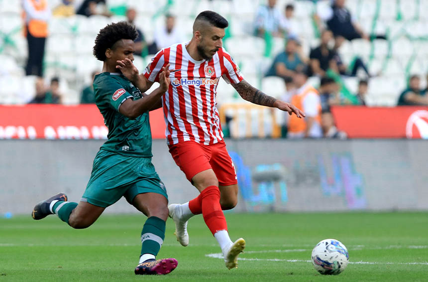 Konyaspor Muhammet Demir İle Kazandı