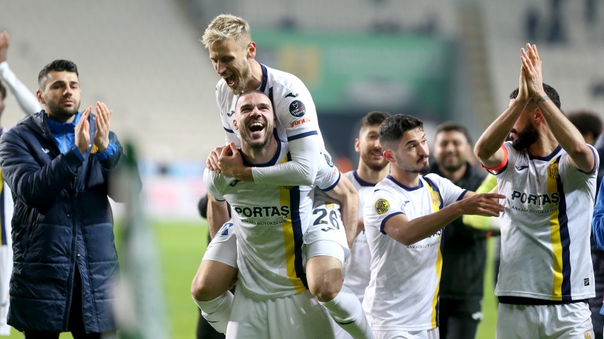 Ankaragücü Konya Deplasmanında 3 Puanın Sahibi Oldu