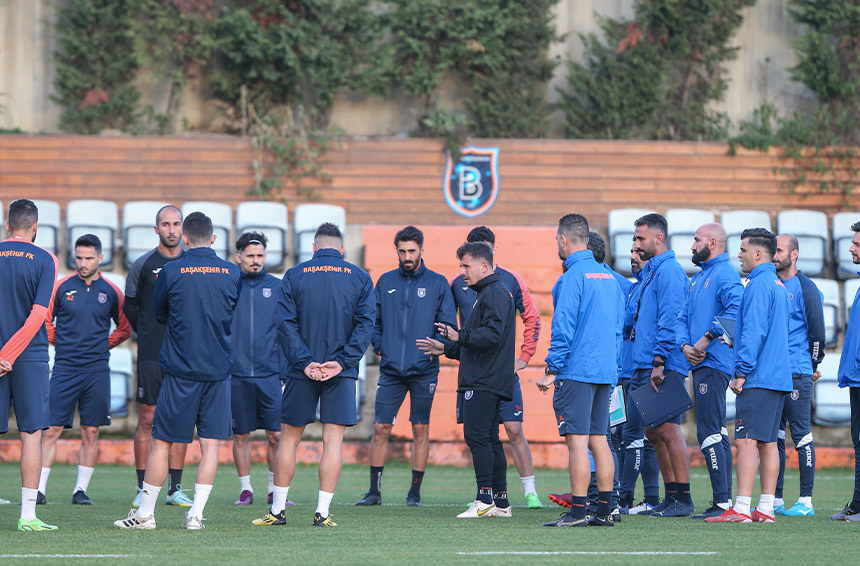 Başakşehir ve Sivasspor UEFA Konferans Ligi’nde Sahneye Çıkıyor
