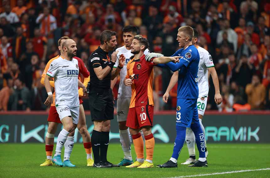 4 Gol 2 Kırmızı Kart 1’er Puan