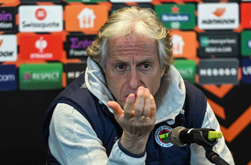 Jorge Jesus’un Kulağı Rennes Maçında Olacak