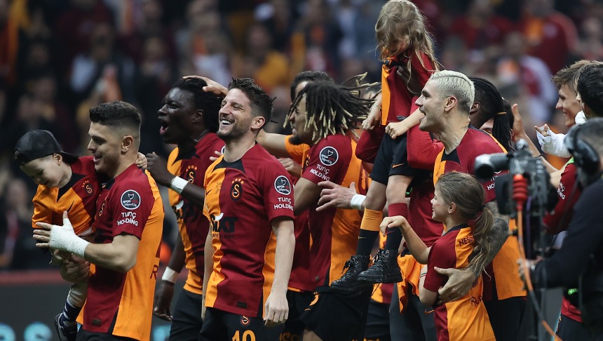 Okan Buruk: “Galatasaray’ın Son Yıllardaki En İyi Kadrosu”