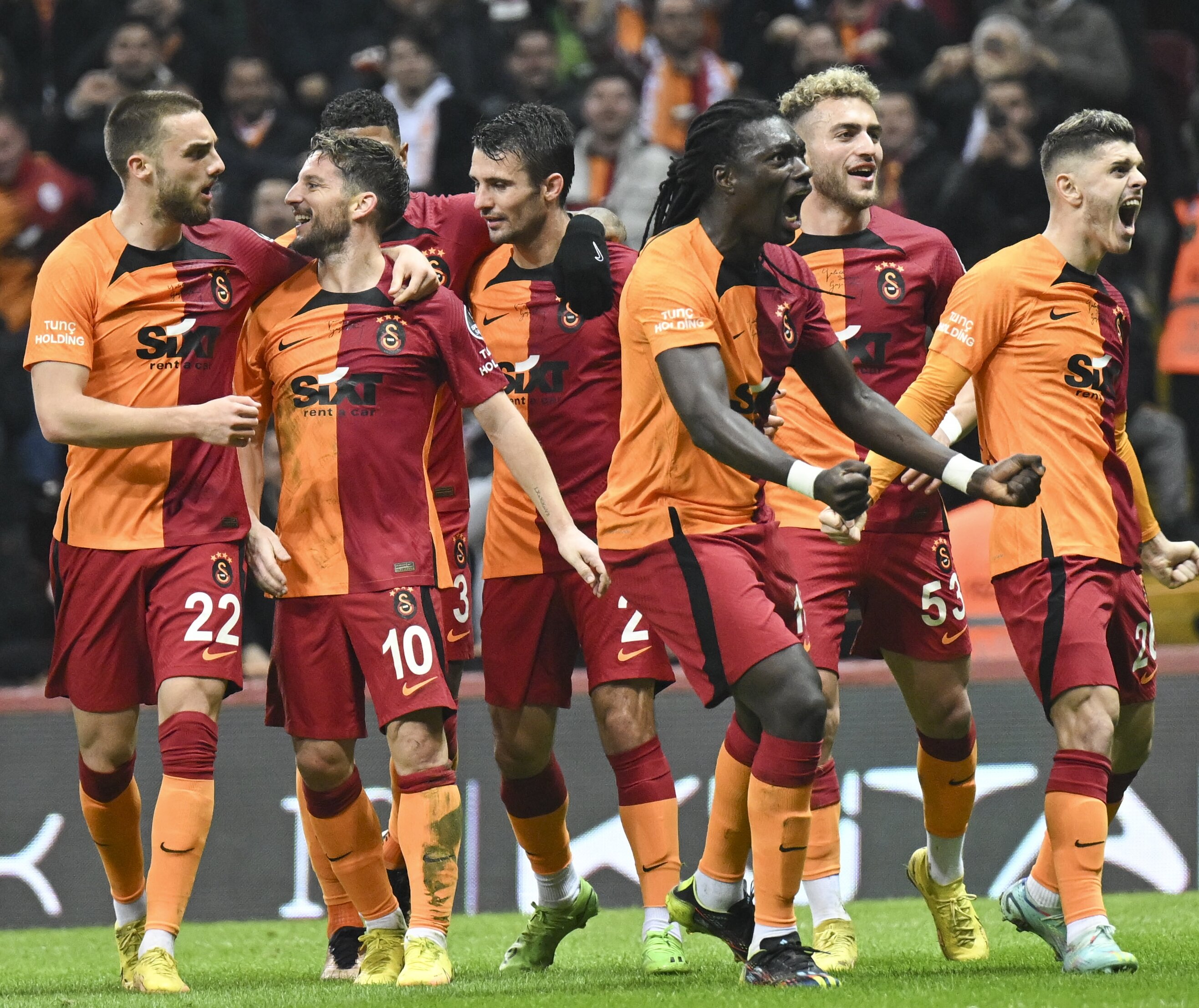Galatasaray Avrupa’nın Zirvesinde